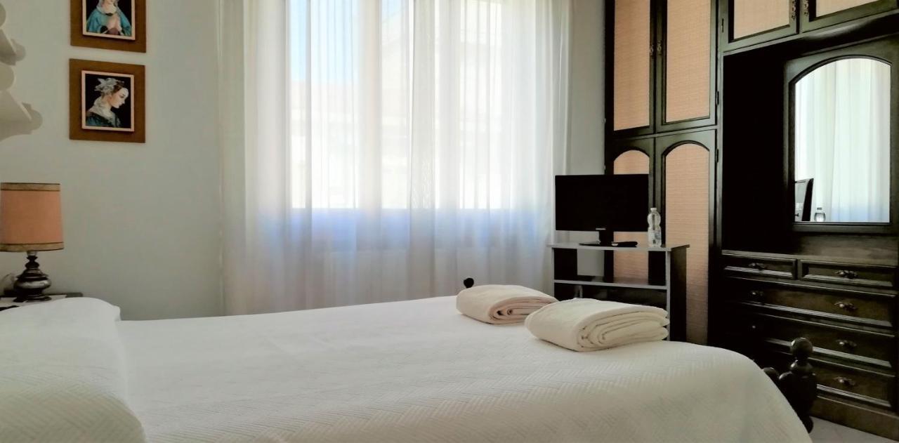 L'Alloggio Di Anna Maria Camera Con Bagno Privato Эмполи Экстерьер фото